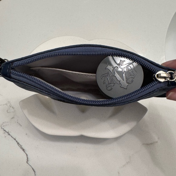 ❤️Coach Wristlet Canvas and Patent Leather - Picture 5 of 6